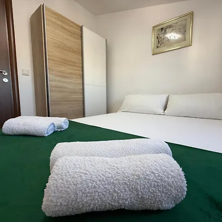 Si Apartment